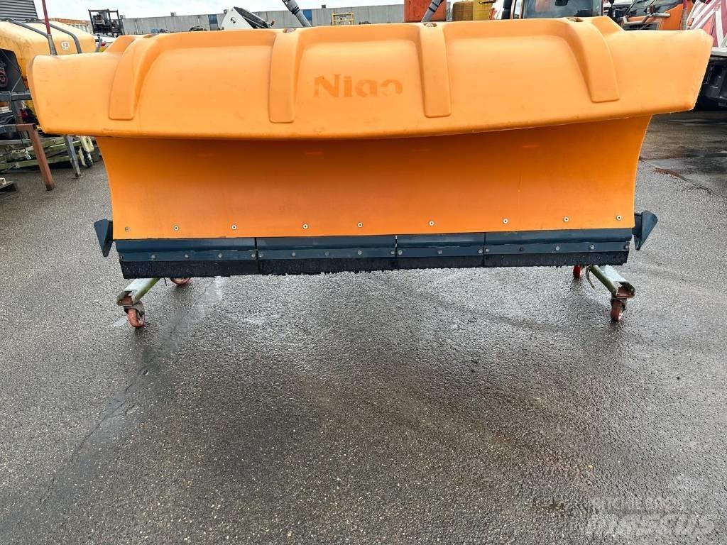 Nido SNK240VPZ 刮雪板和犁