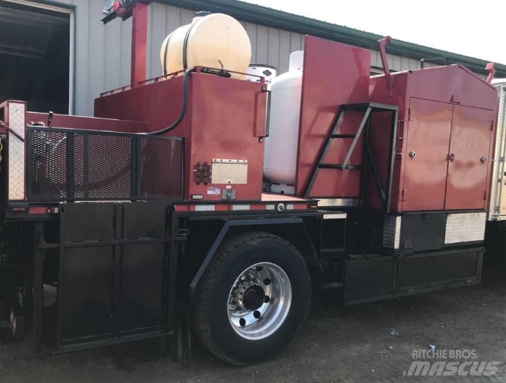 Kenworth T370 瀝青加熱設備