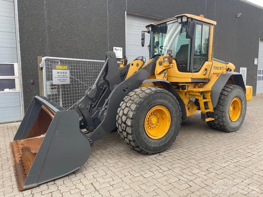 Volvo L90F 輪胎式裝載機
