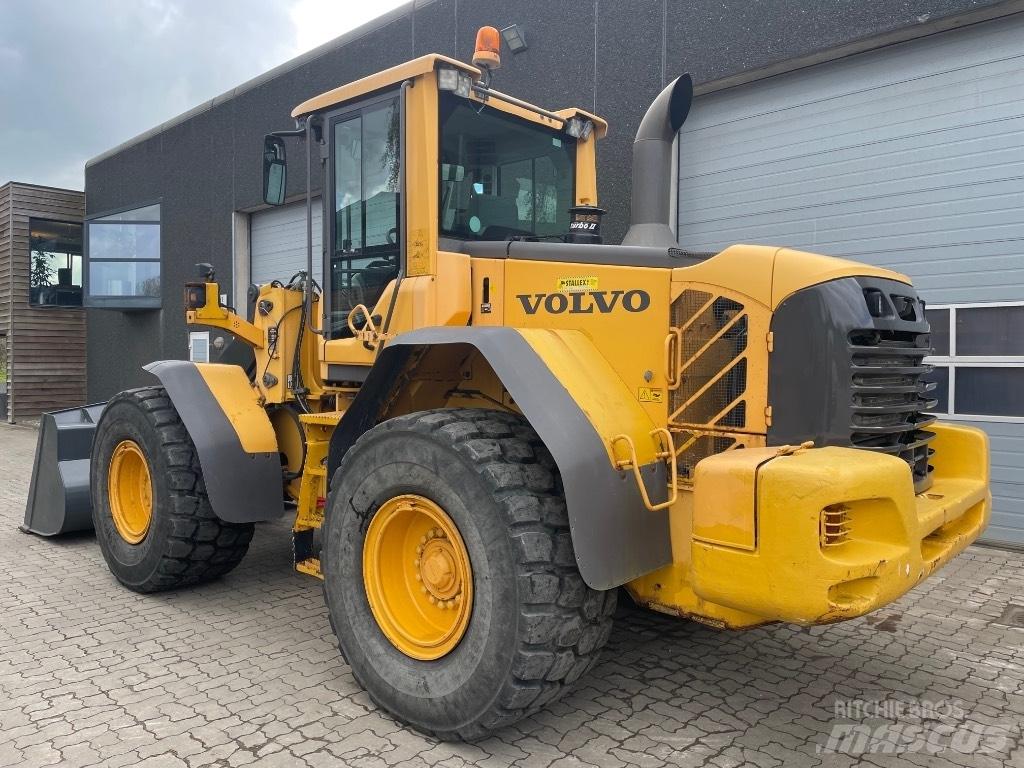 Volvo L90F 輪胎式裝載機