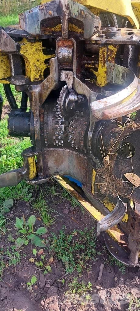 John Deere 1070 E 收穫機