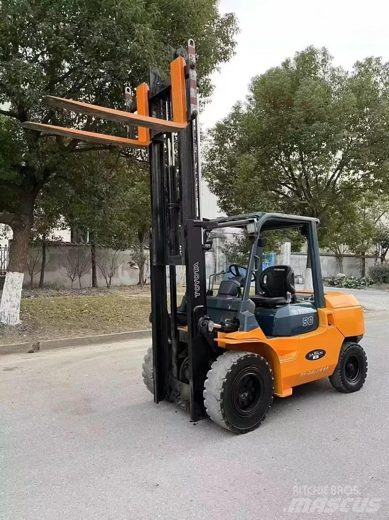 Toyota FD 50 柴油卡車