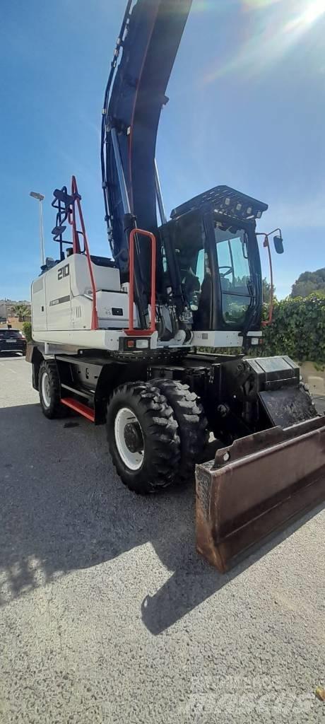 Hidromek HMK 210 W 旋轉式挖土機/掘鑿機/挖掘機