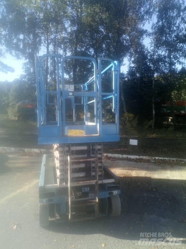 Genie 3246 剪式升降機