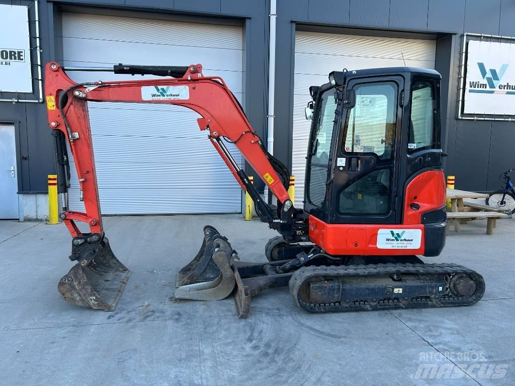 Kubota U 36-4 小型挖土機/掘鑿機<7t(小型挖掘機)