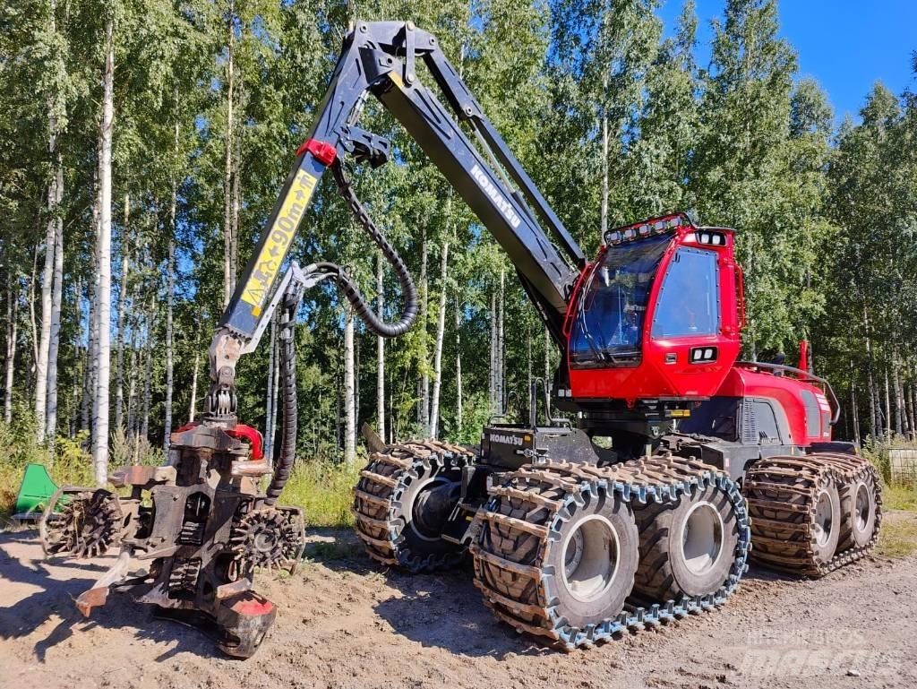 Komatsu 931 XC 收穫機