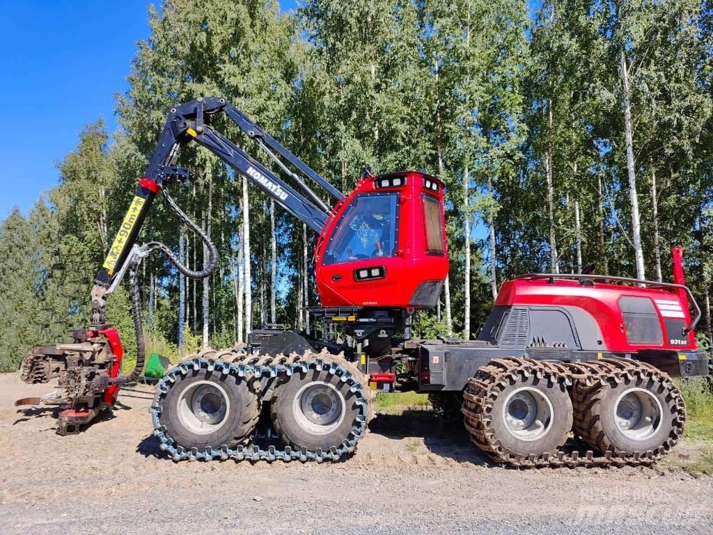 Komatsu 931 XC 收穫機