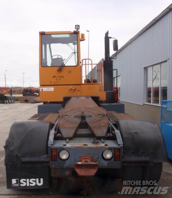 Sisu TRX 242 終端式曳引機