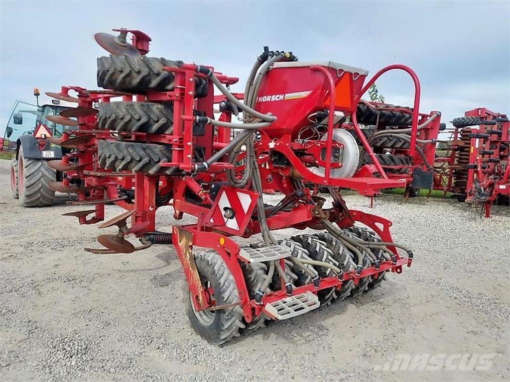 Horsch Tiger 4MT 中耕管理機