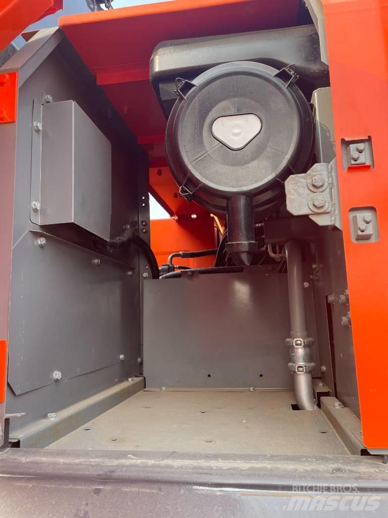 Hitachi 240 履帶式 挖土機/掘鑿機/挖掘機
