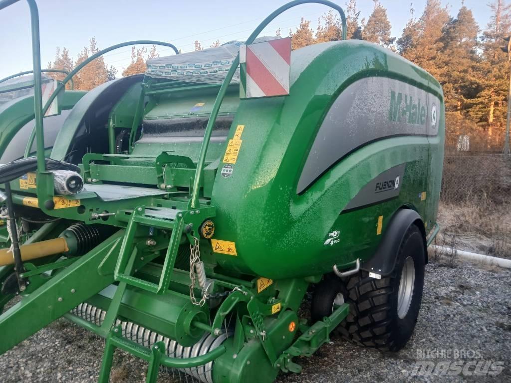 McHale Fusion 4 圓型牧草打包機