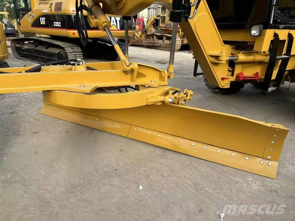 CAT CAT140H 平土機