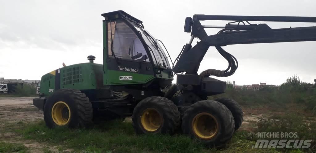 Timberjack 1070 收穫機