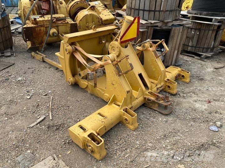 CAT 140 H Ripper 其他組件