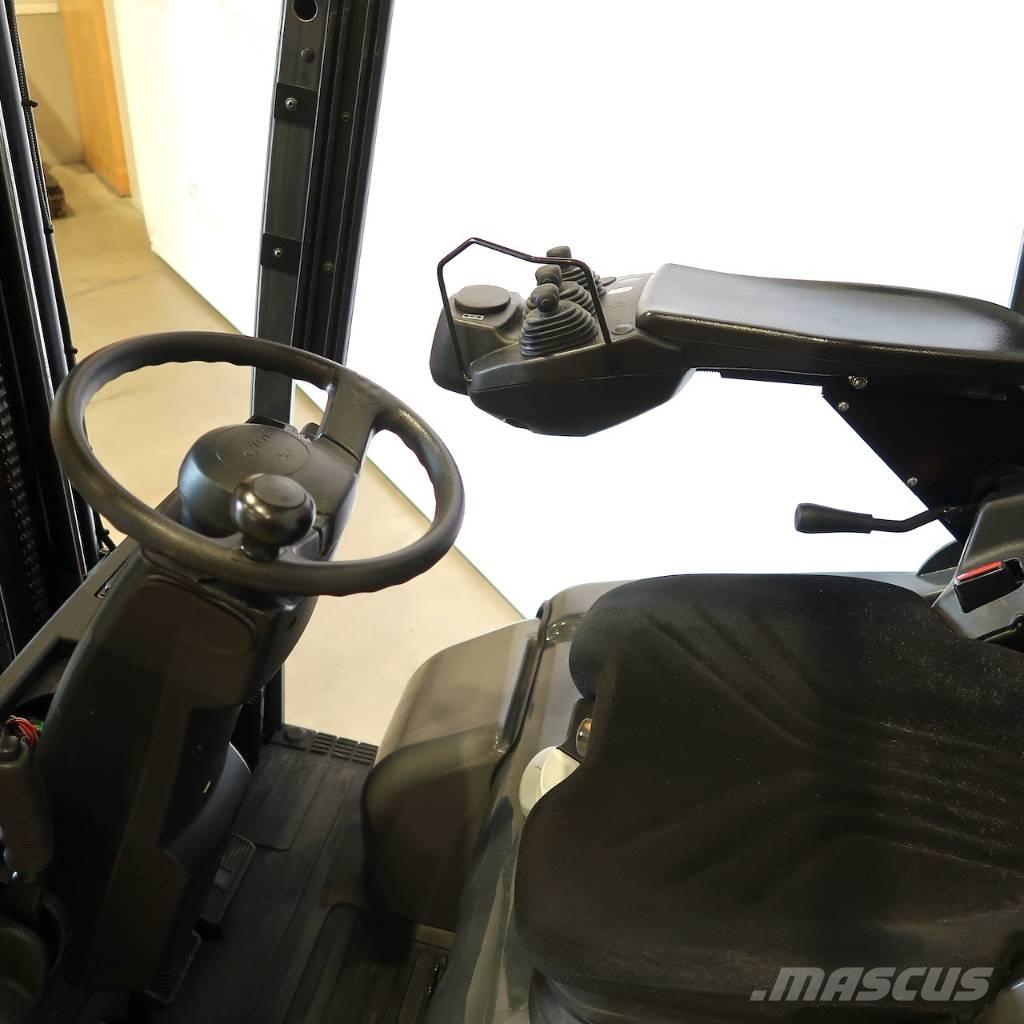 Toyota 7FBEST10 電動堆高機