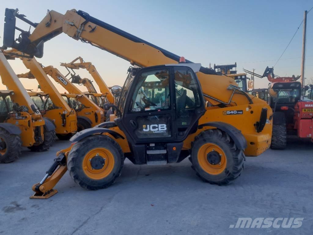 JCB 540-140 伸縮臂操作車