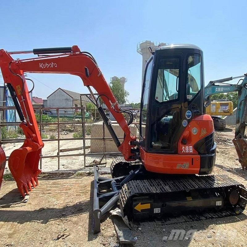 Kubota U 40-3 小型挖土機/掘鑿機<7t(小型挖掘機)