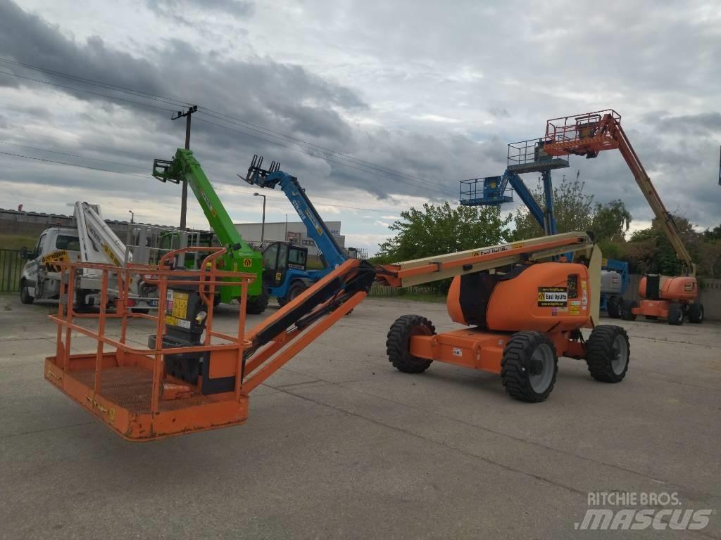 JLG 600 AJ 曲臂高空作業車
