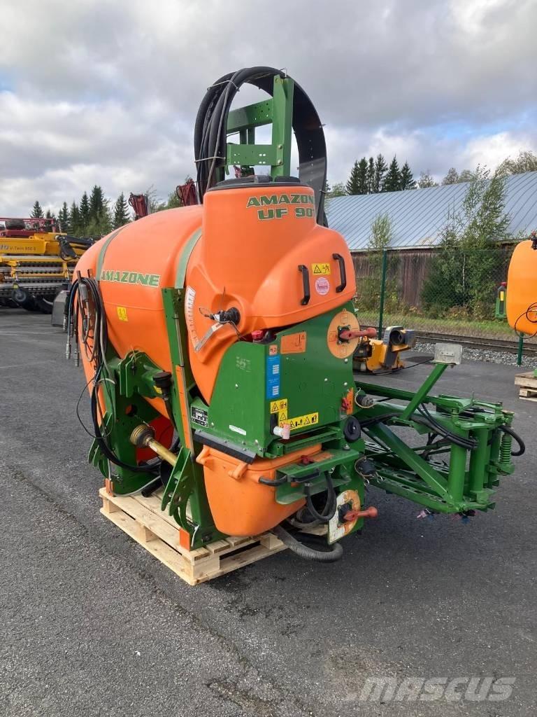 Amazone UF 901 承載式噴霧機