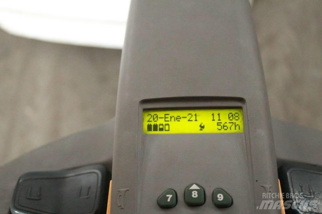 Nissan PS125 行走控制式堆積機