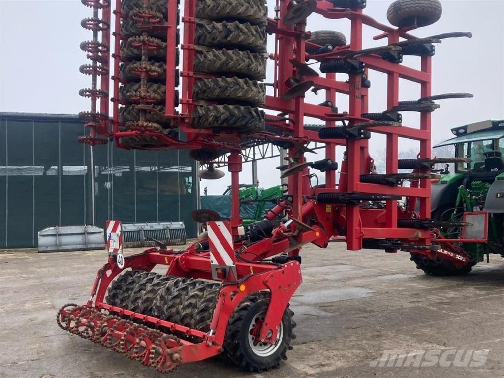Horsch Tiger 8 LT 中耕管理機