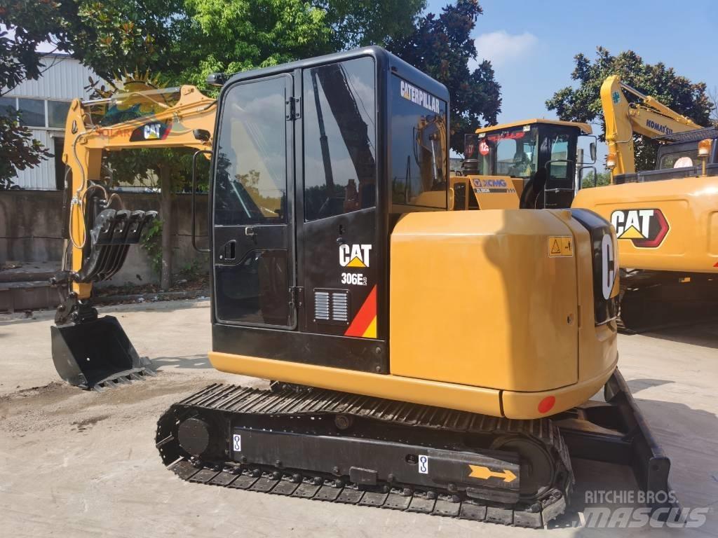 CAT 306 E2 小型挖土機/掘鑿機<7t(小型挖掘機)