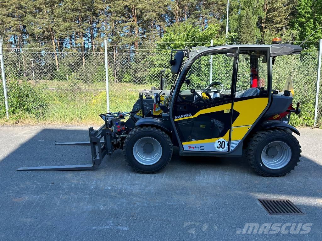 Kramer 1445 伸縮臂操作車