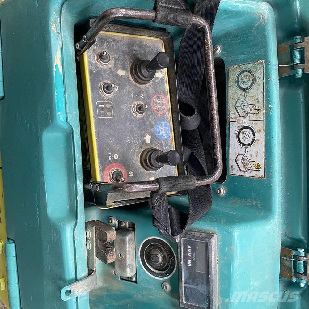 Ammann ARR1575 雙輪滾壓機