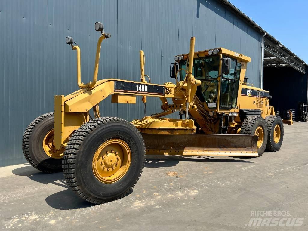 CAT 140H II 平土機
