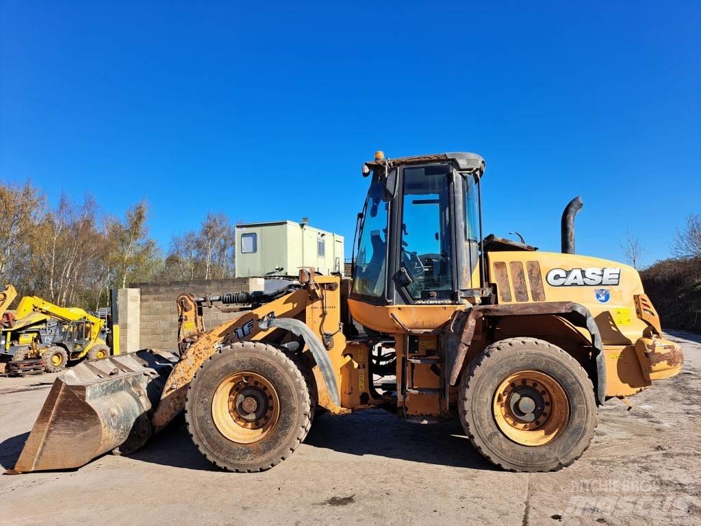 CASE 521 F XR 輪胎式裝載機