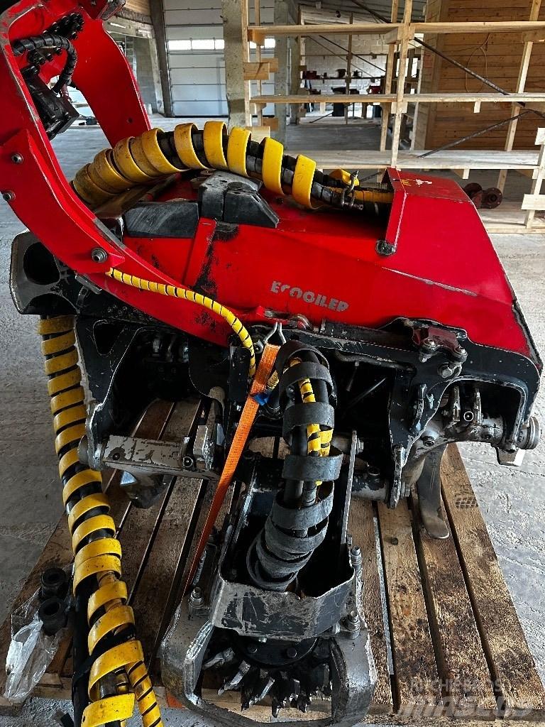 Komatsu C144 收穫機頭