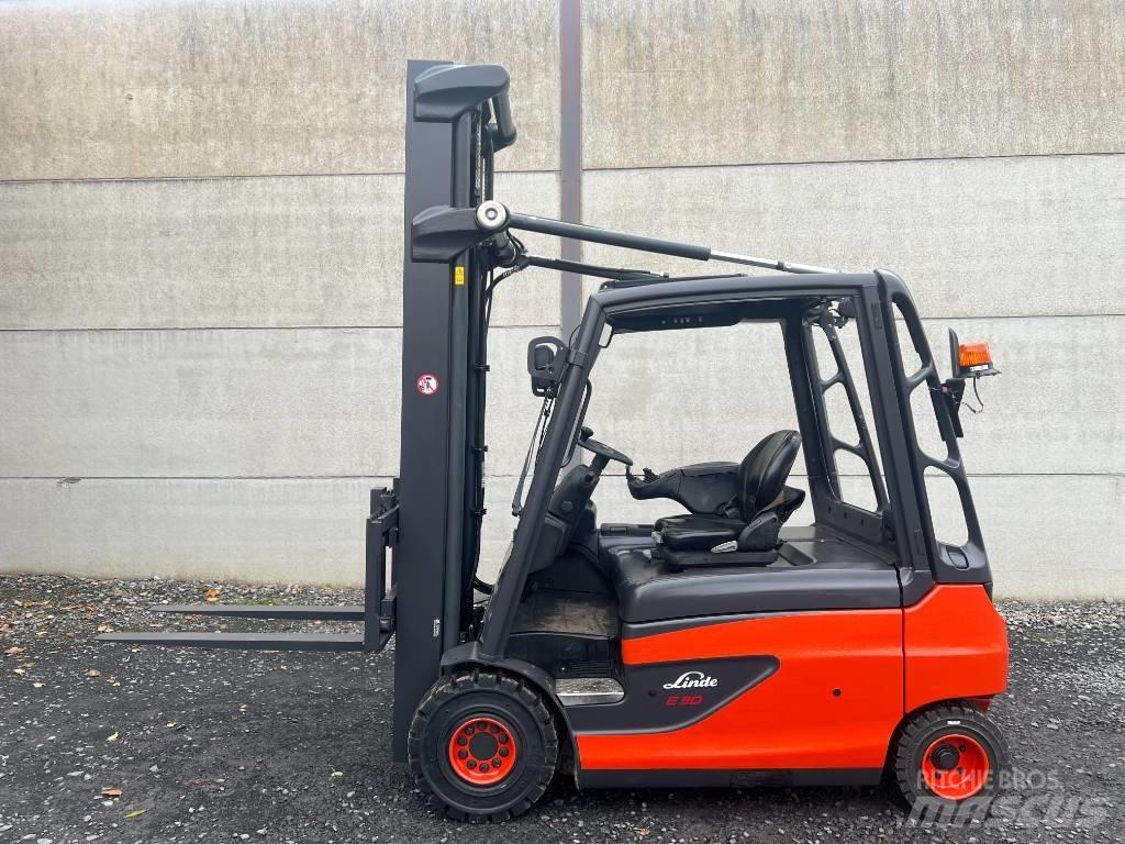 Linde E30L-01 電動堆高機