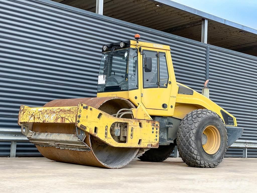 Bomag BW 213 DH-4 單輪滾壓機
