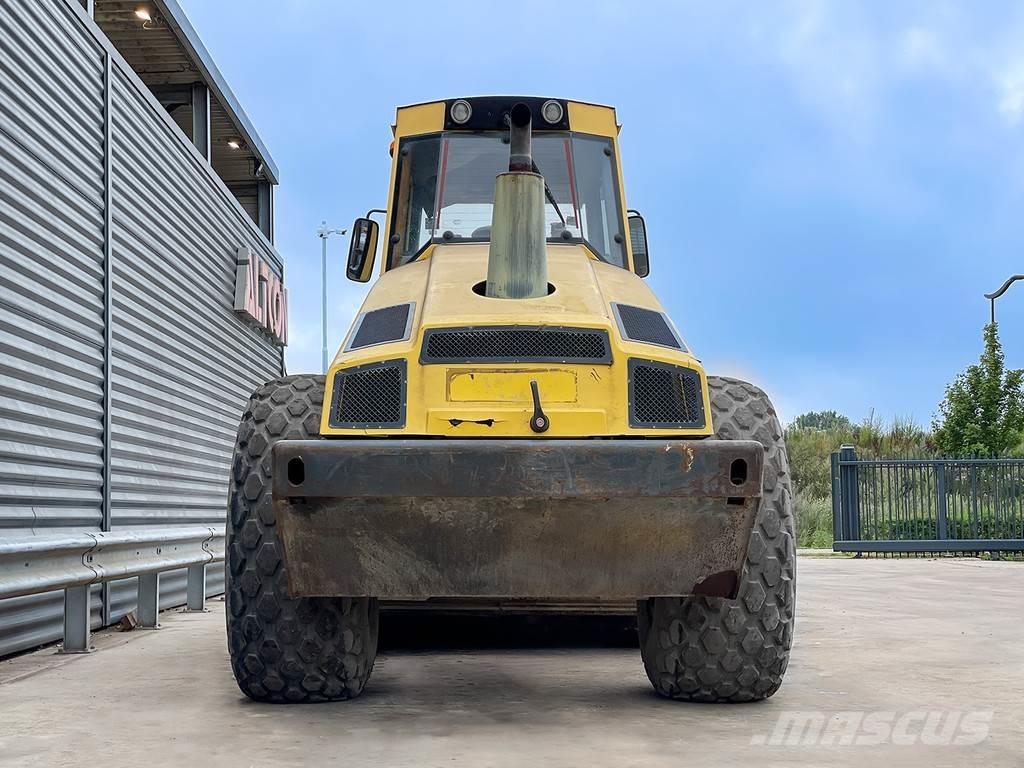 Bomag BW 213 DH-4 單輪滾壓機