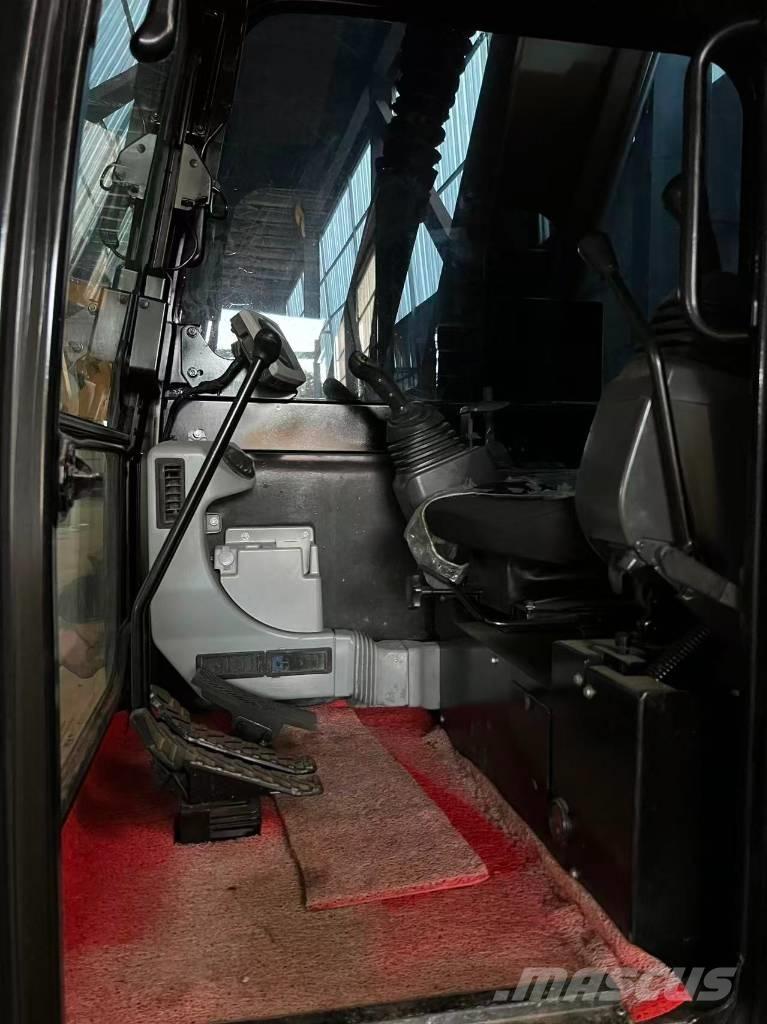 CAT 307E2 小型挖土機/掘鑿機<7t(小型挖掘機)