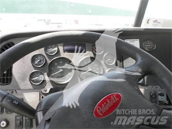 Peterbilt 384 其他