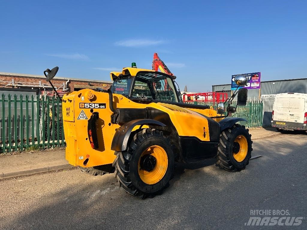 JCB 535-95 伸縮臂操作車