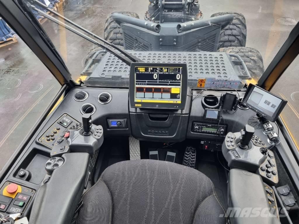 Ponsse Ergo 8W 收穫機