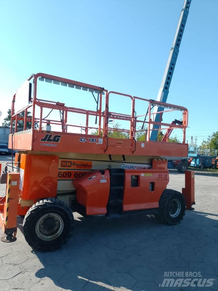 JLG 4394 RT 剪式升降機