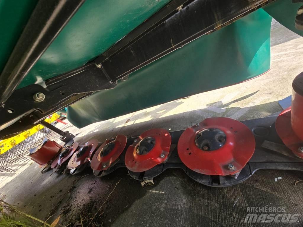 Kverneland 2828 F 割草劑