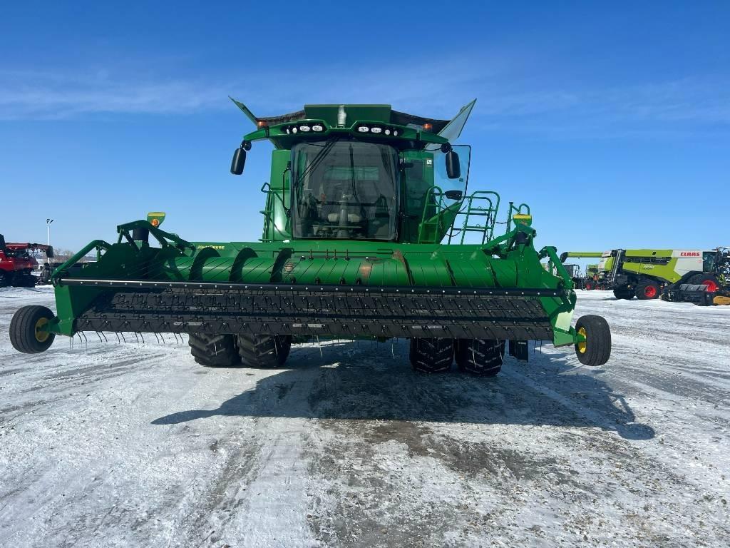John Deere S780 聯合收穫機