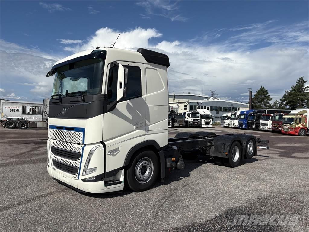 Volvo FH460 6x2 商用底盤車