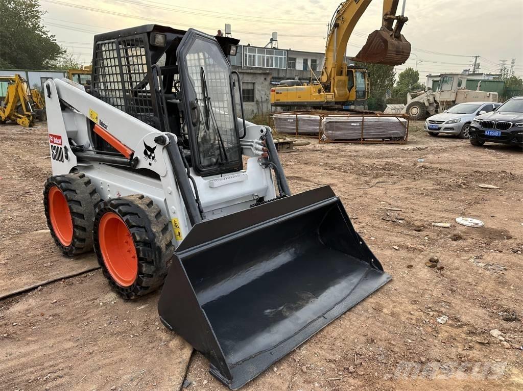 Bobcat S 300 滑移轉向裝載機