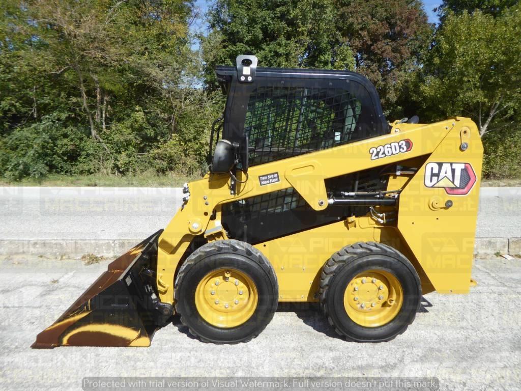 CAT 226D3 滑移轉向裝載機