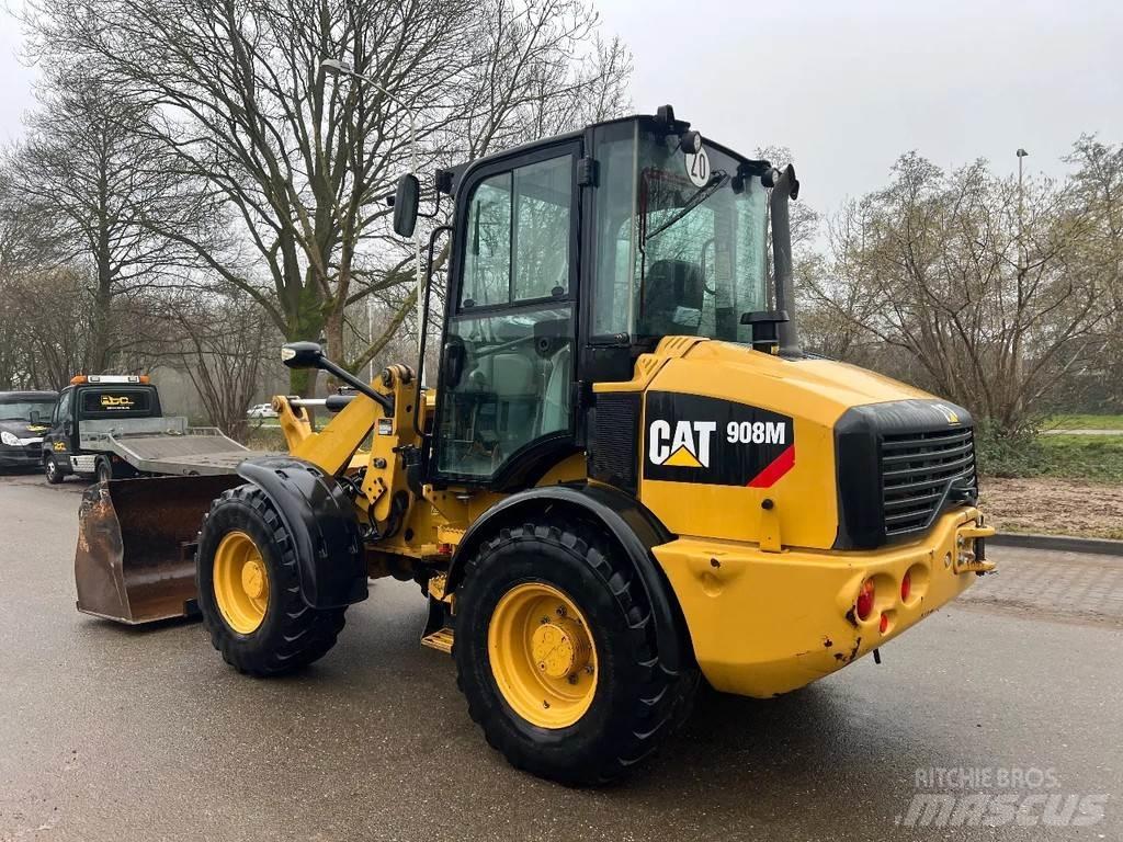 CAT 908M 輪胎式裝載機