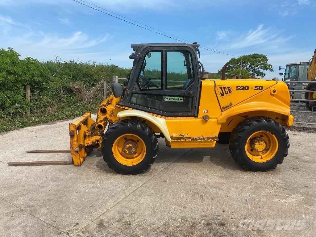 JCB 520-50 伸縮臂操作車