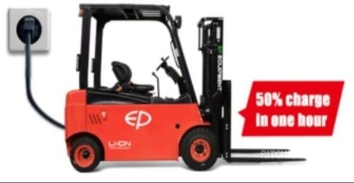 EP EFL181 電動堆高機