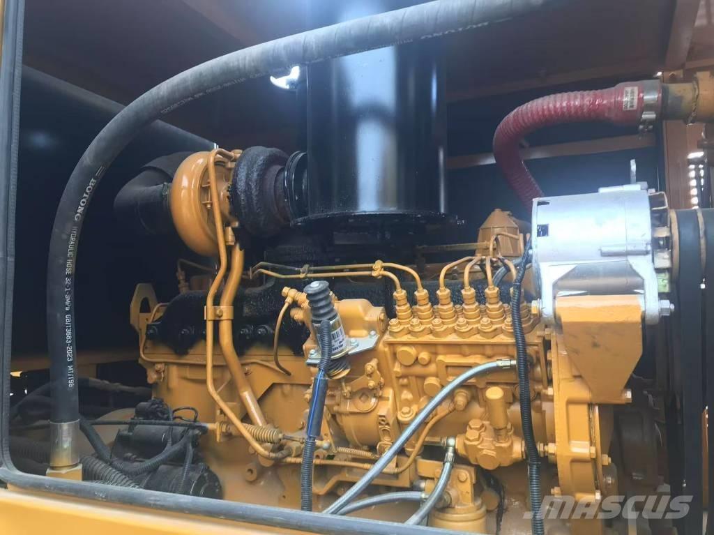 CAT 140k 平土機