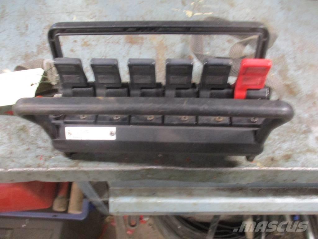 Hiab 245E-5 裝載起重機