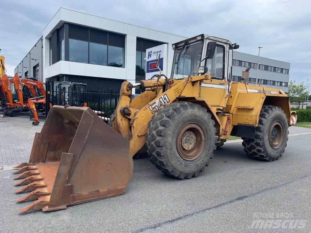 Liebherr L541 輪胎式裝載機